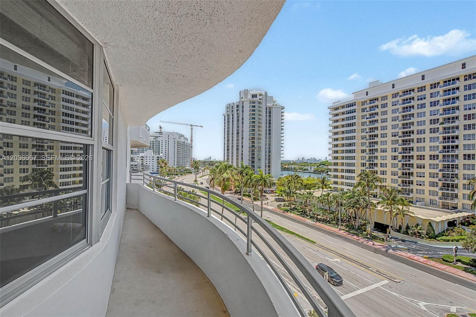 A12036067 — Miami Beach — 19