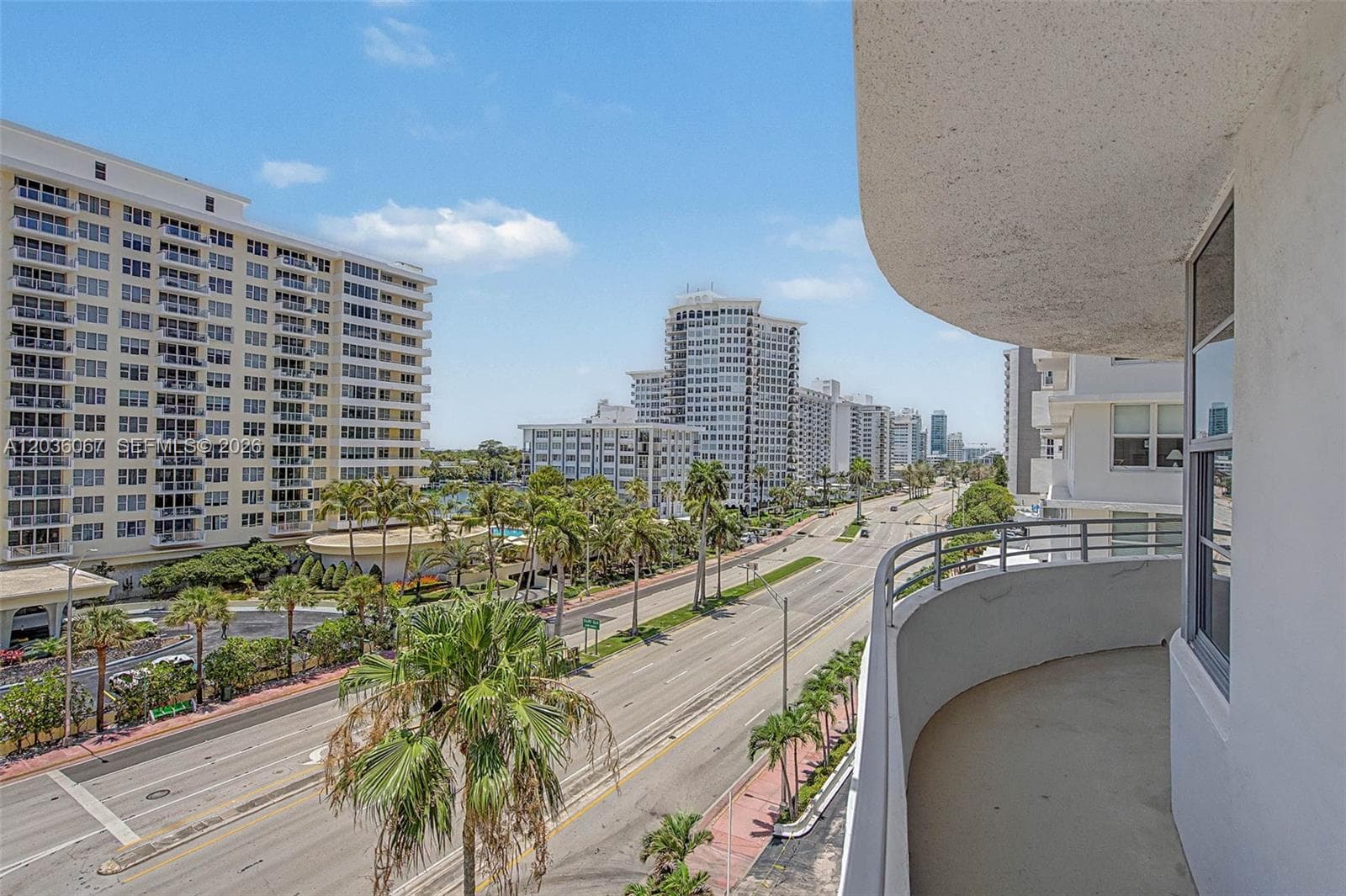 A12036067 — Miami Beach — 21