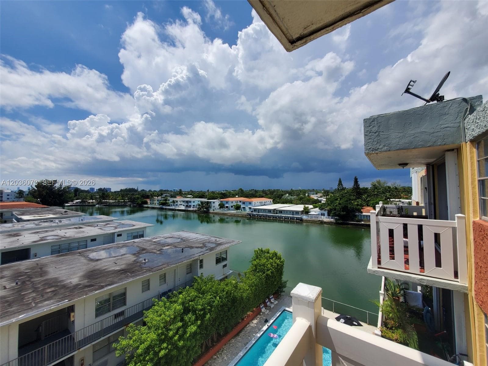 A12036073 — Miami Beach — 5