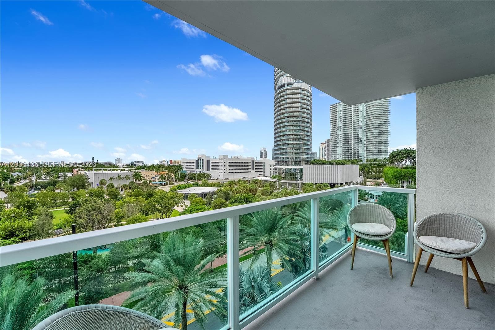 A12036106 — Miami Beach