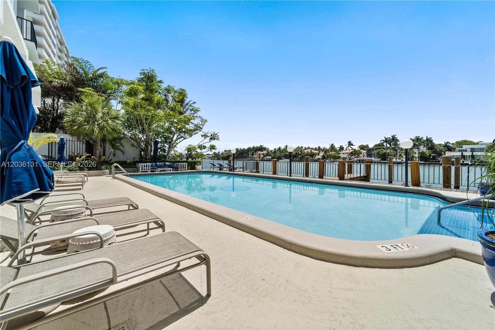 A12036131 — Miami Beach — 23