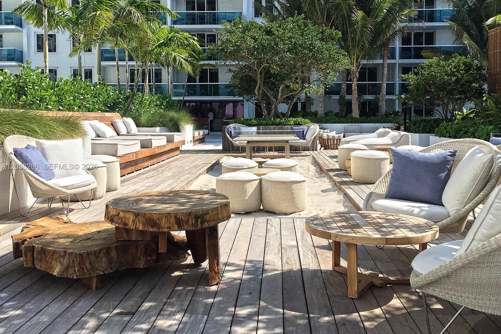 A12036263 — Miami Beach — 31