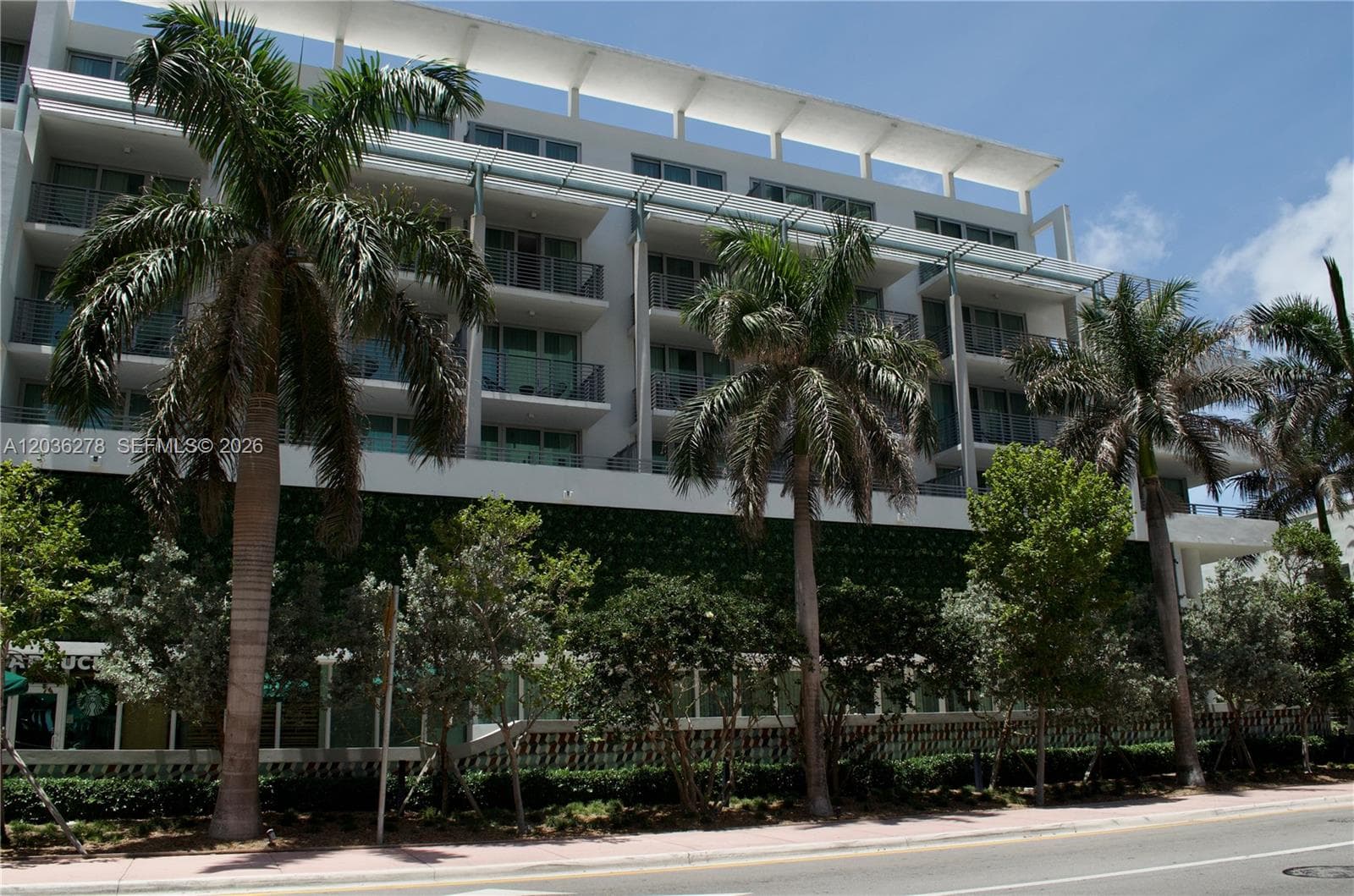 A12036278 — Miami Beach — 2