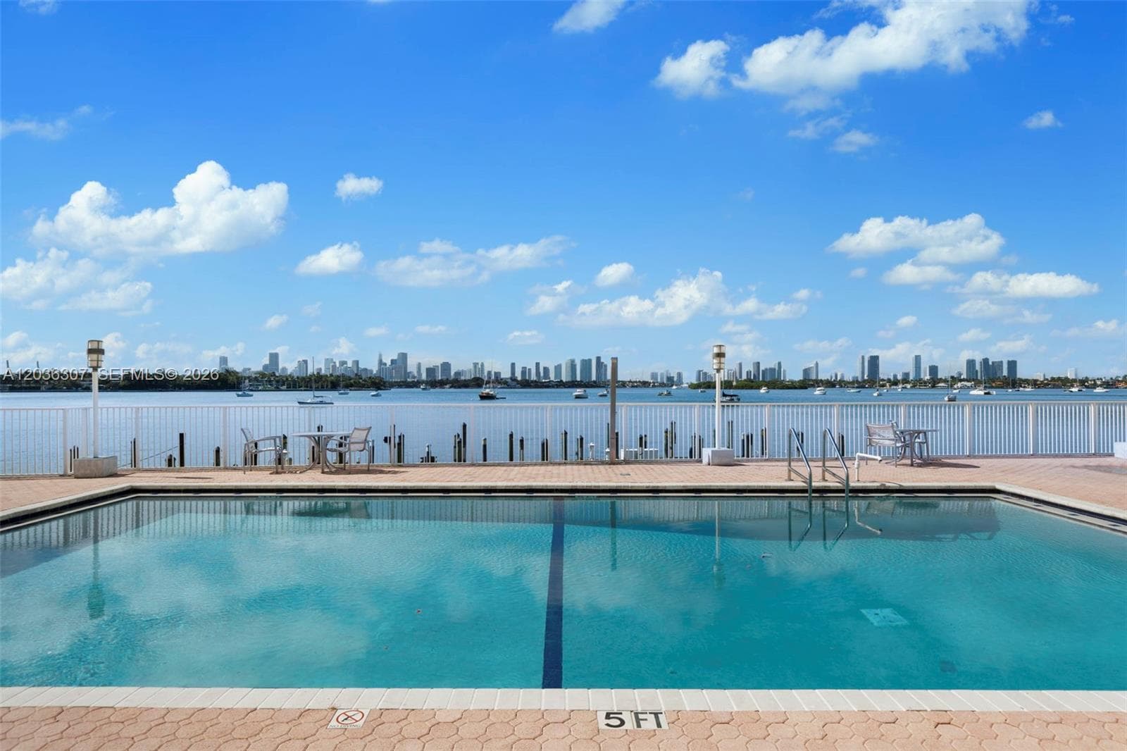 A12036307 — Miami Beach — 21