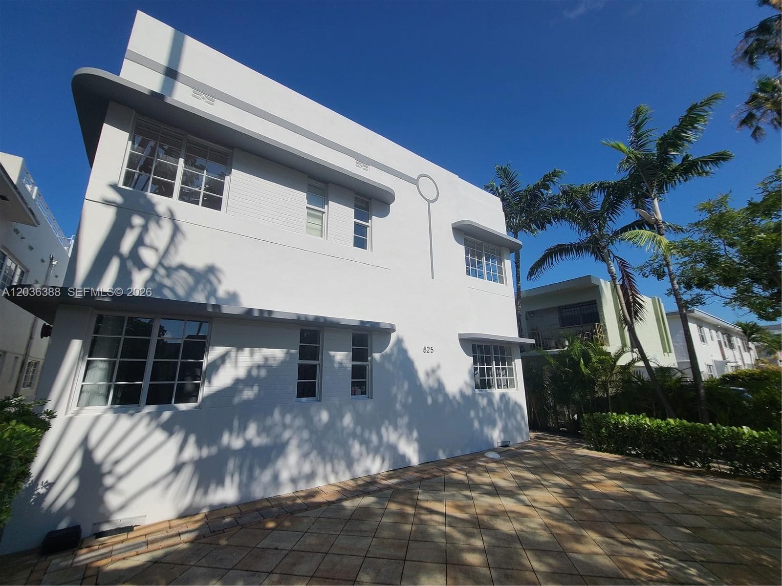 A12036388 — Miami Beach — 44