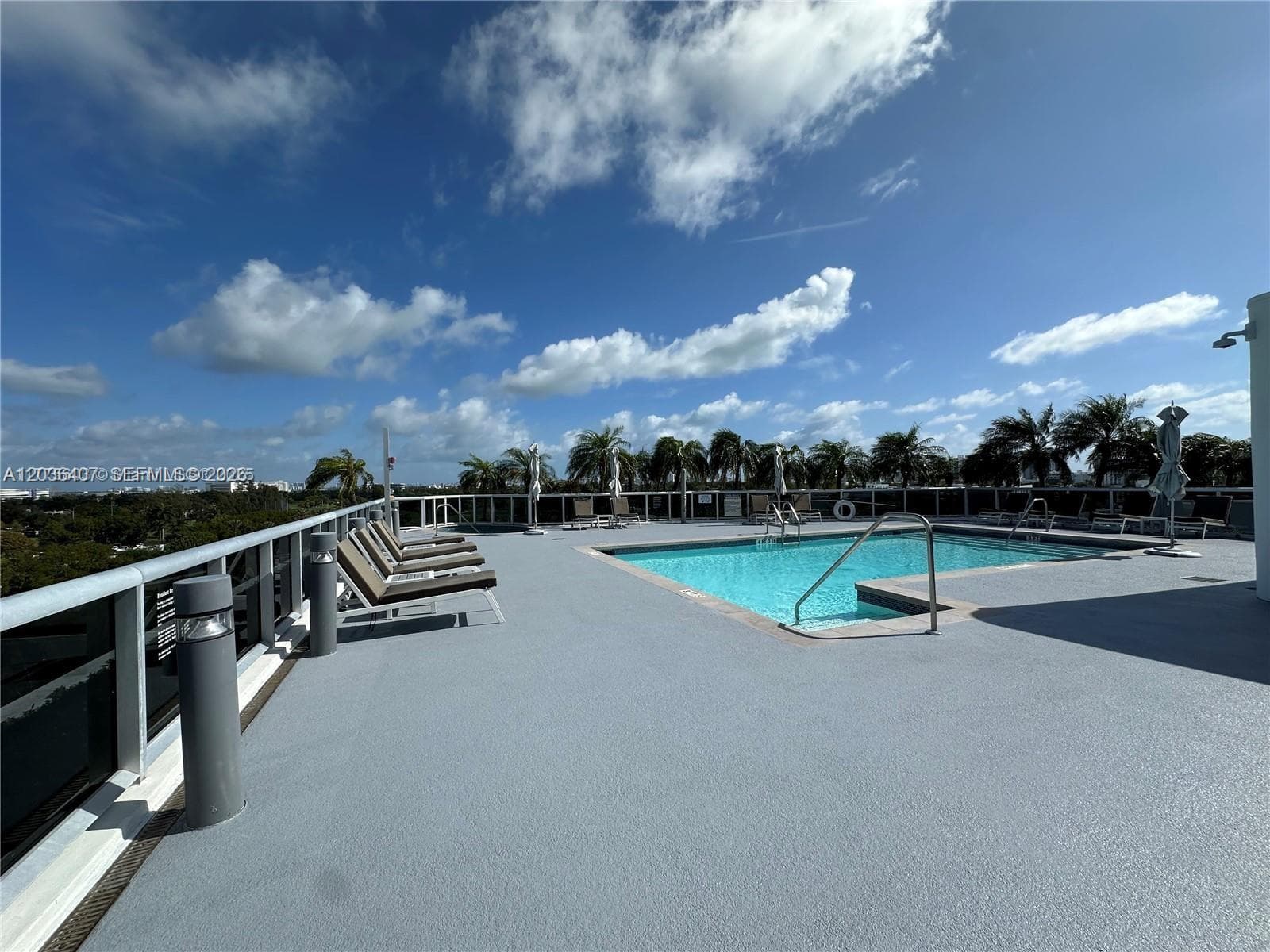 A12036407 — Miami Beach — 11