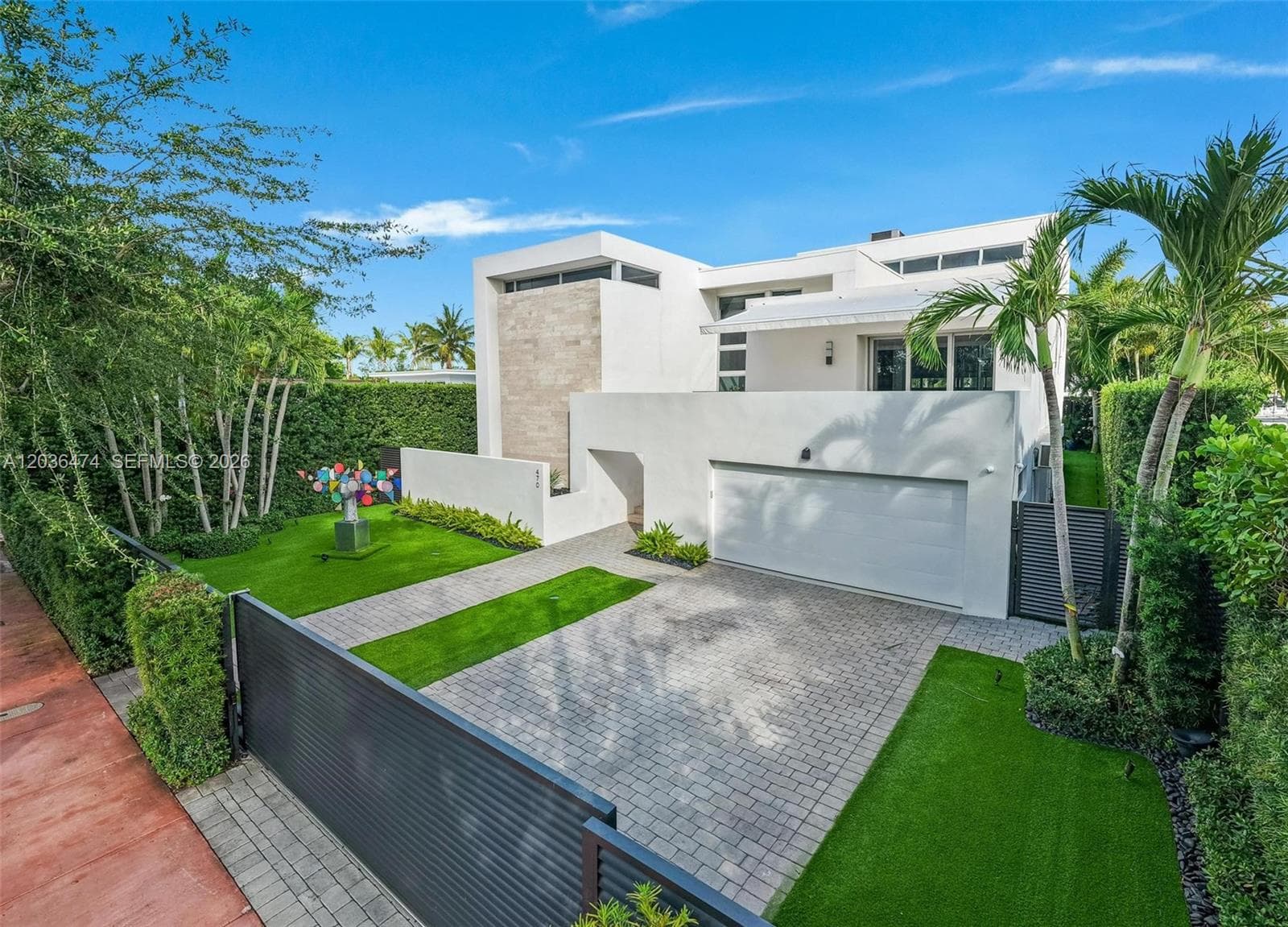 A12036474 — Miami Beach — 7