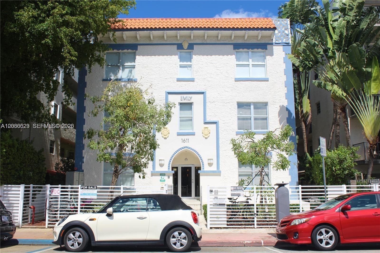 A12036523 — Miami Beach