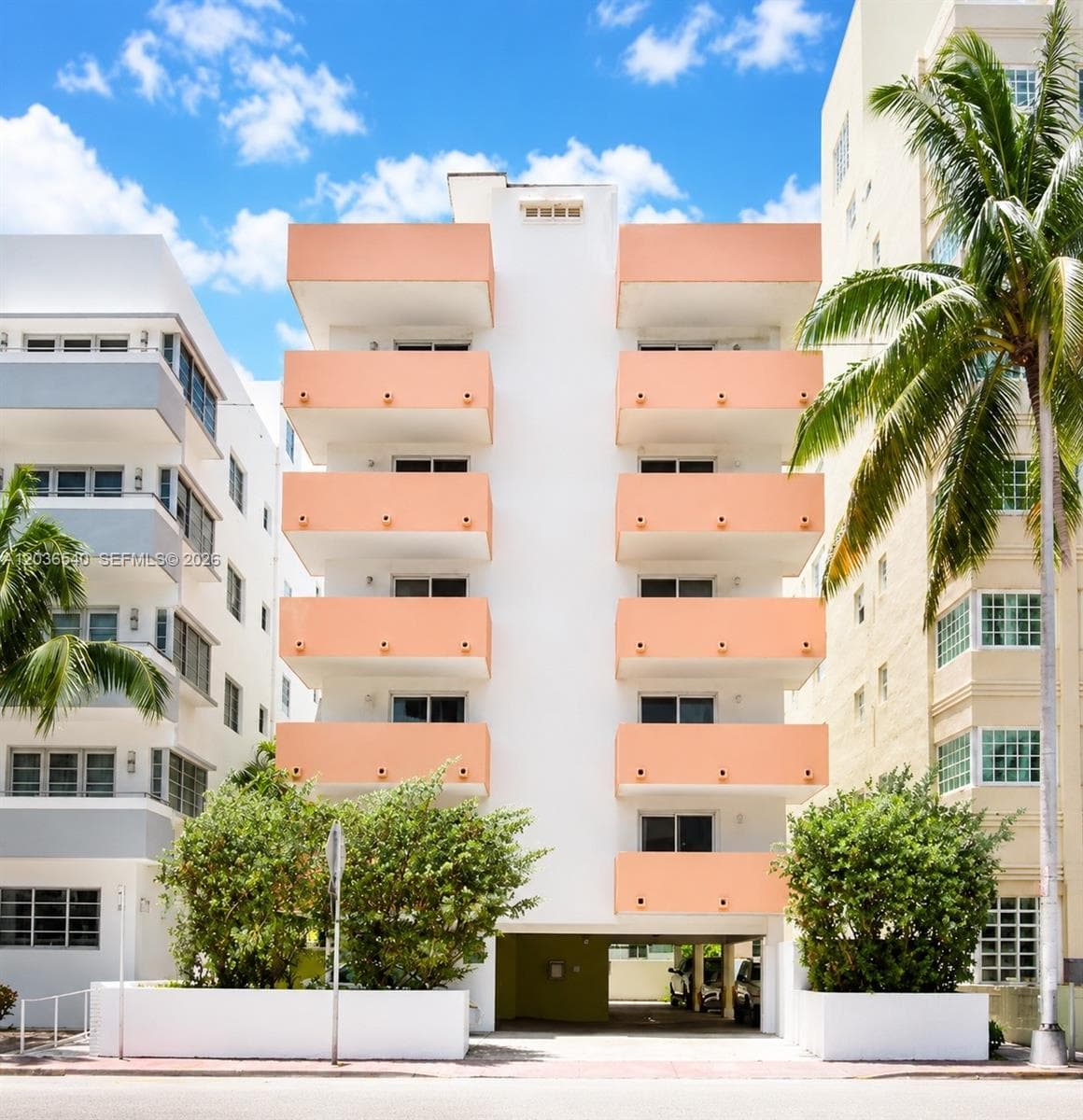 A12036540 — Miami Beach