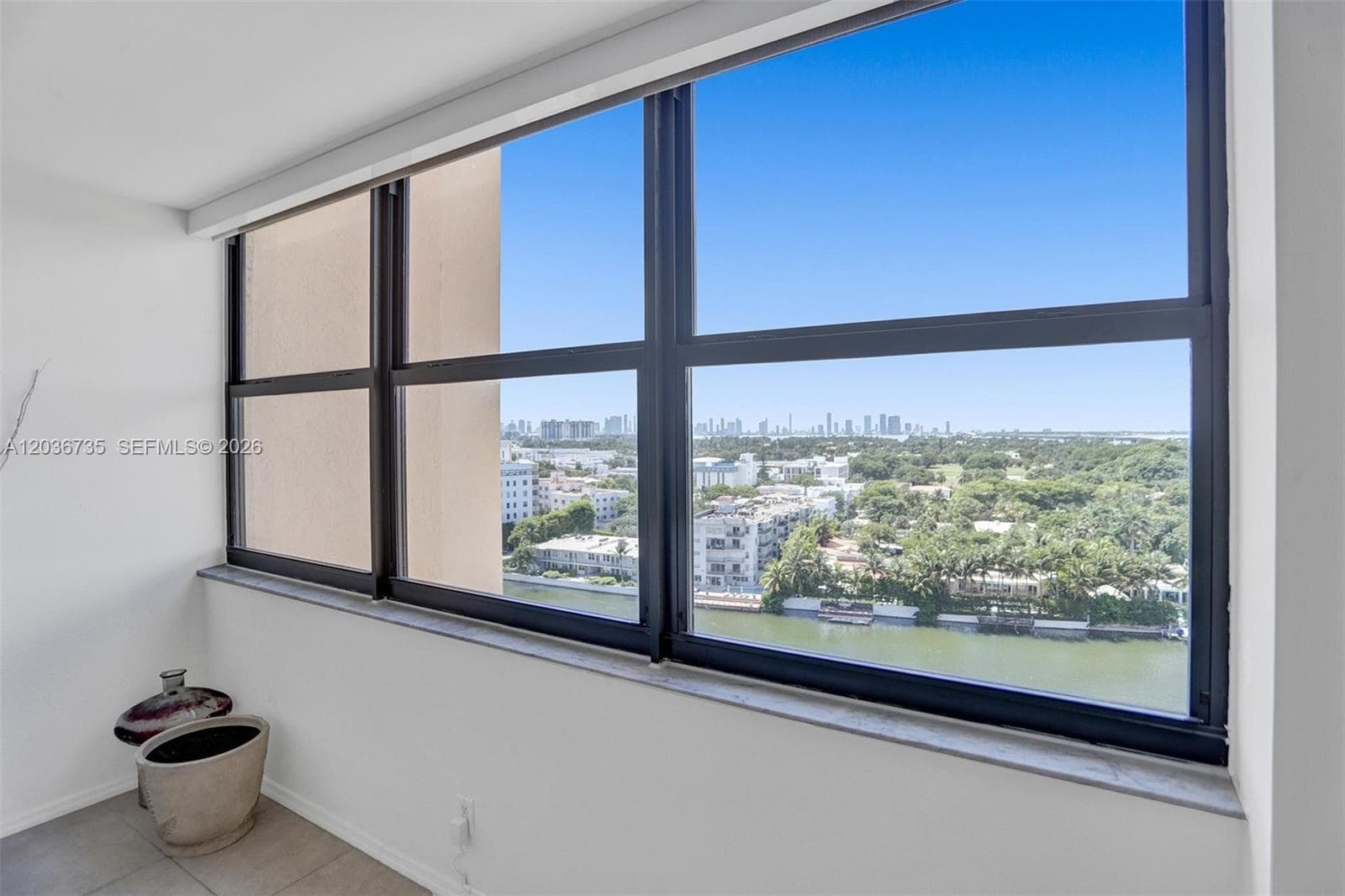 A12036735 — Miami Beach — 12