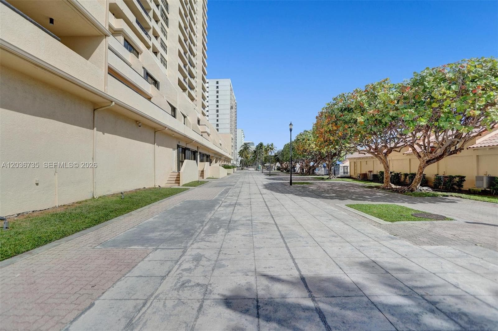 A12036735 — Miami Beach — 61