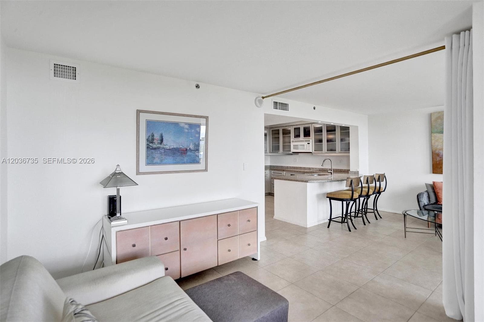 A12036735 — Miami Beach — 18