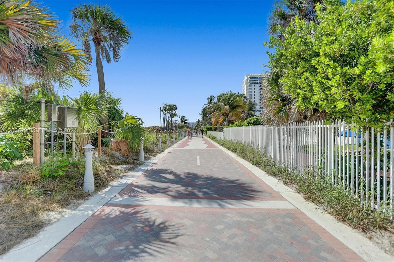 A12036735 — Miami Beach — 55