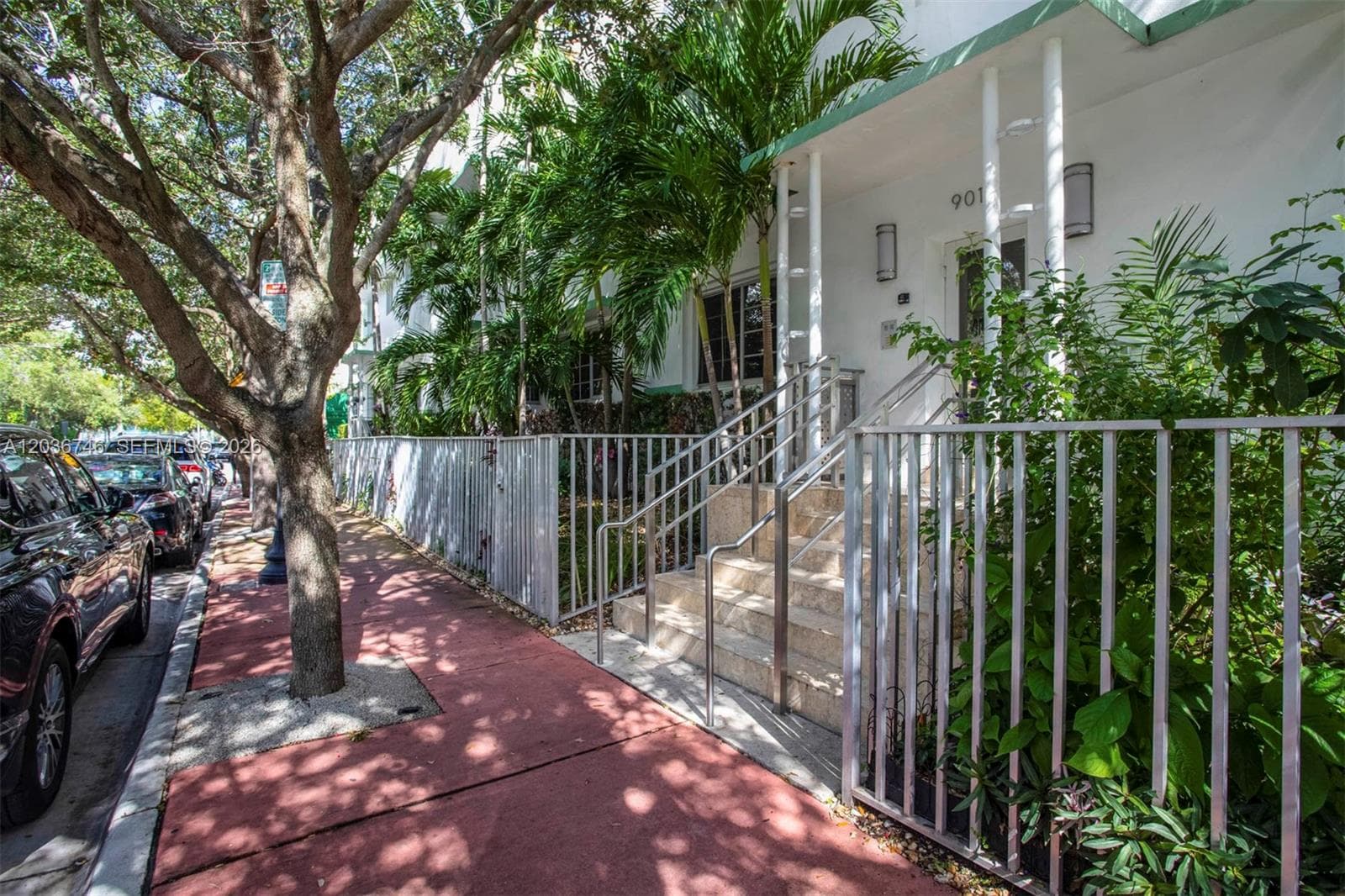 A12036746 — Miami Beach — 8