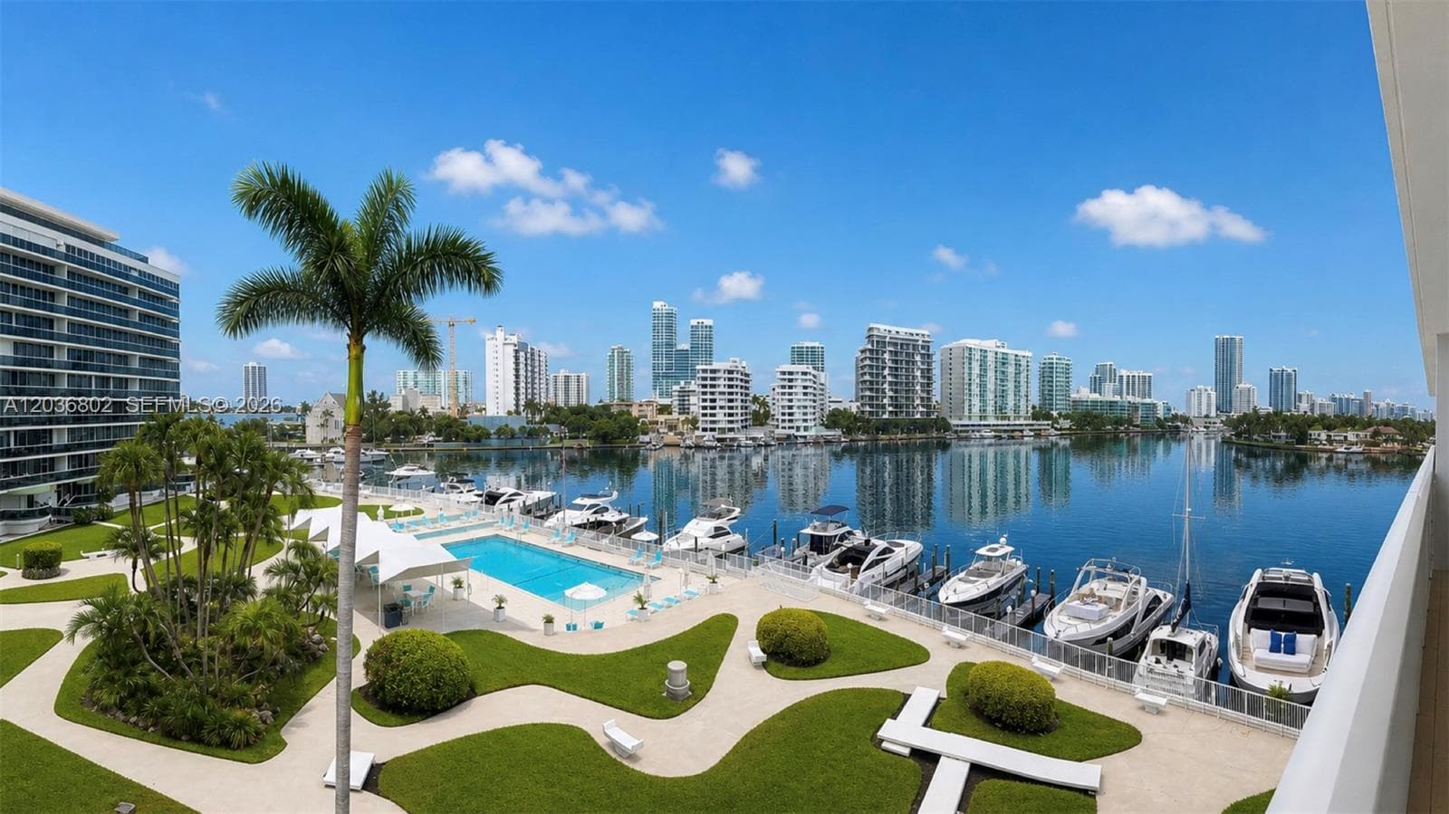 A12036802 — Miami Beach — 23