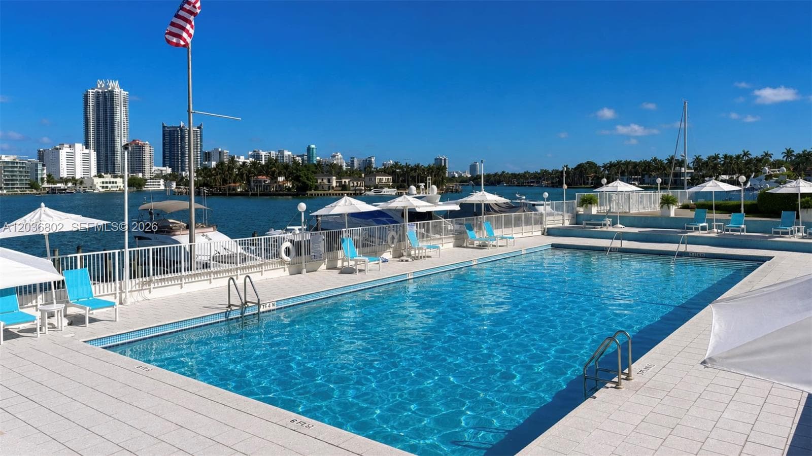 A12036802 — Miami Beach — 29