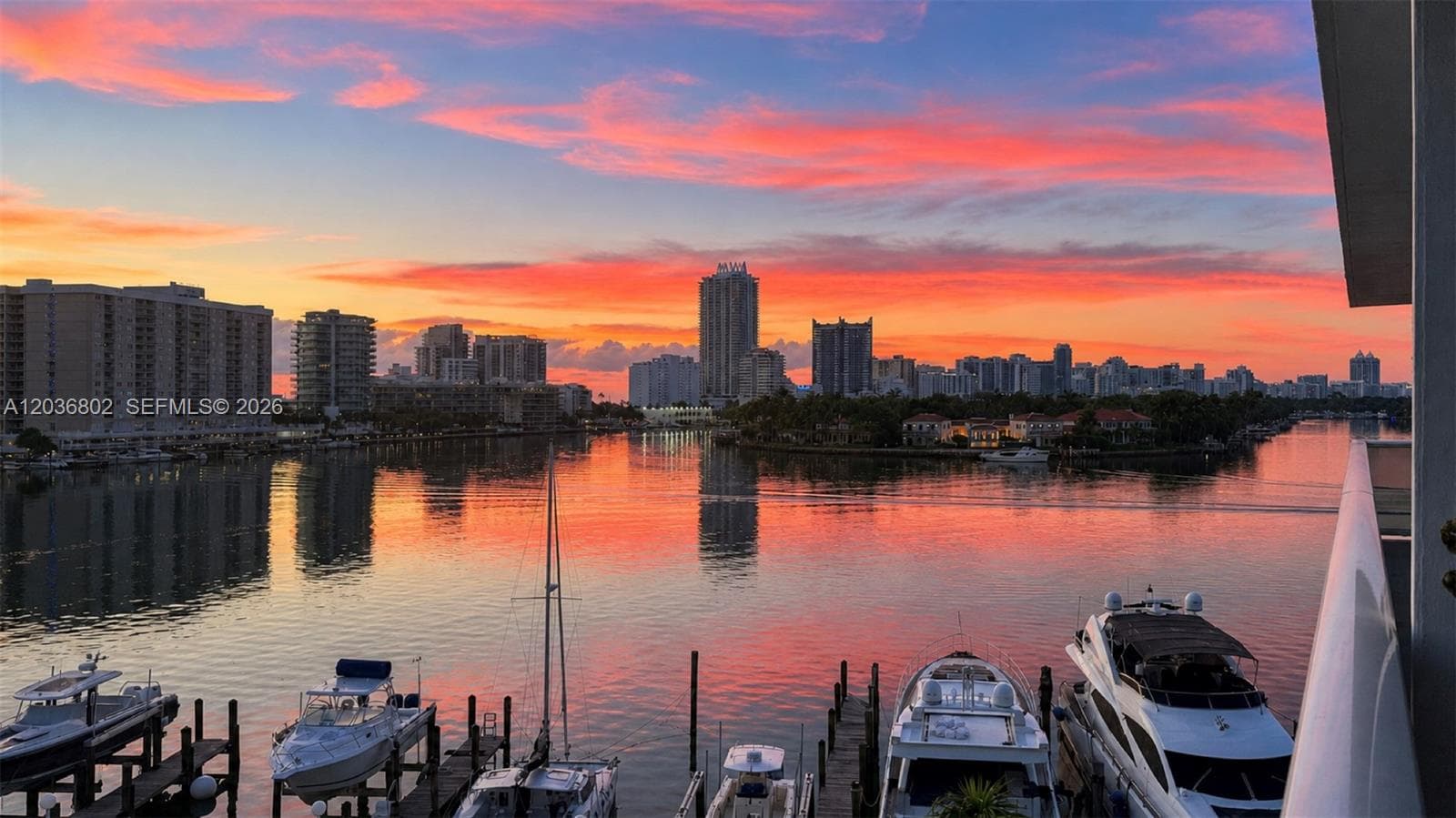 A12036802 — Miami Beach — 25