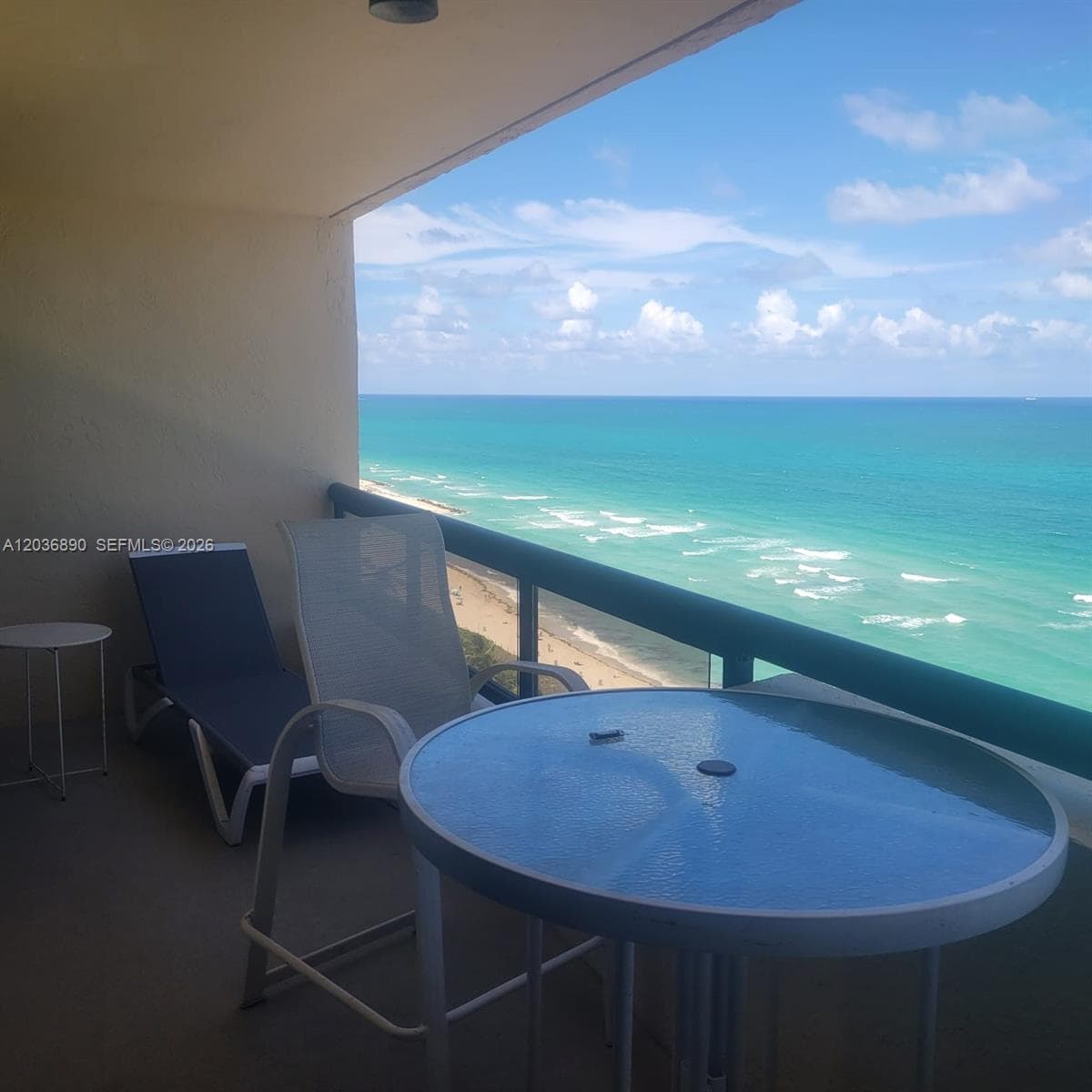 A12036890 — Miami Beach — 2