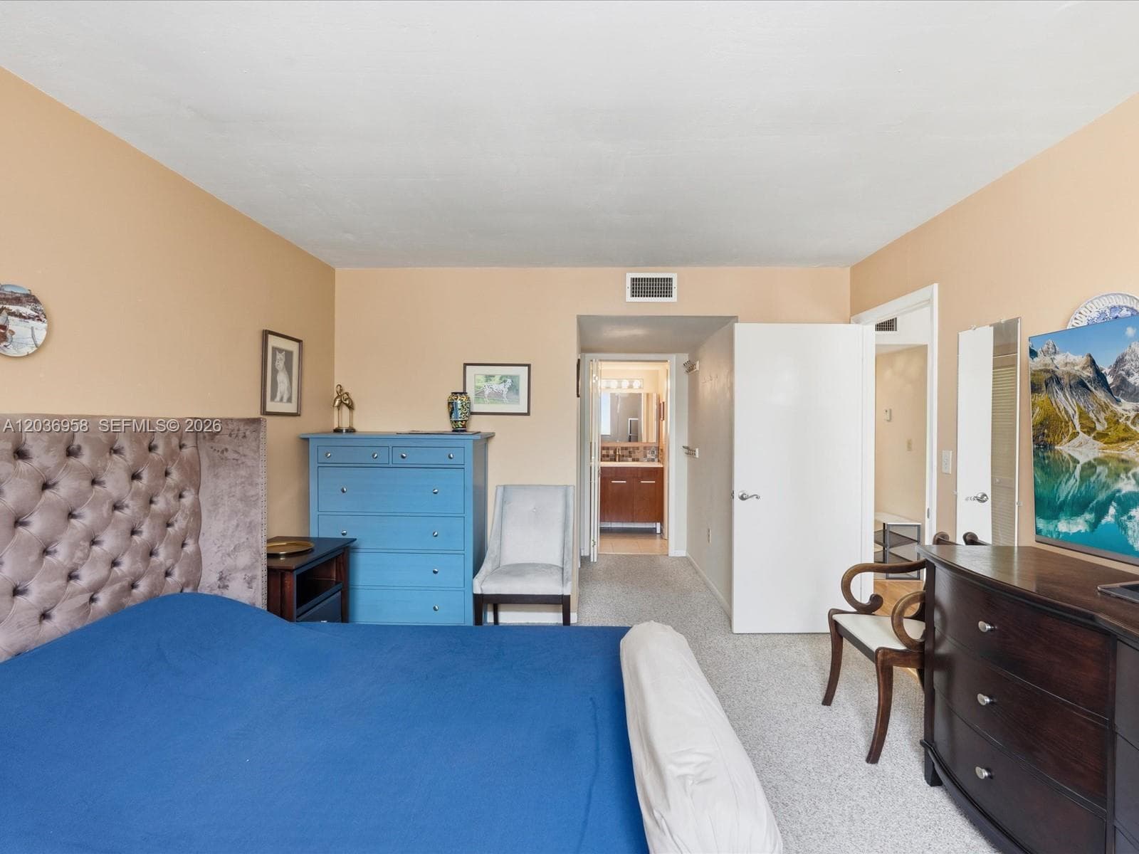 A12036958 — Miami Beach — 12