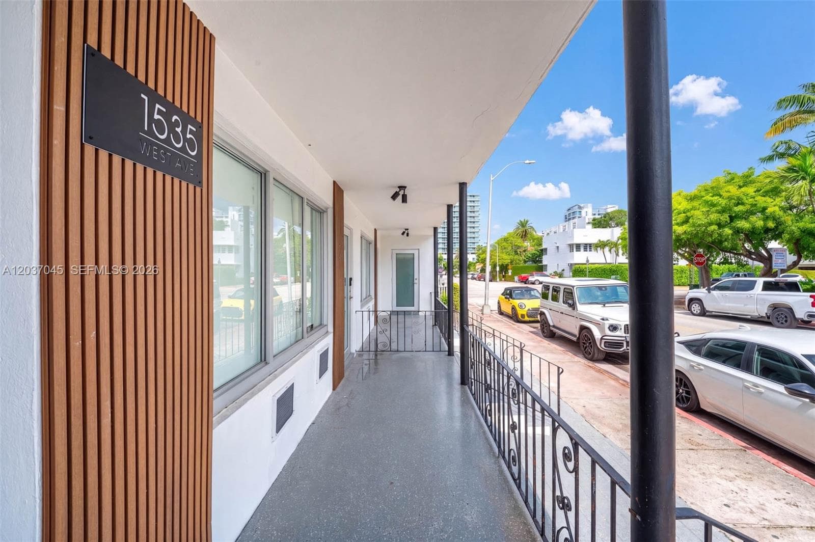 A12037045 — Miami Beach — 5