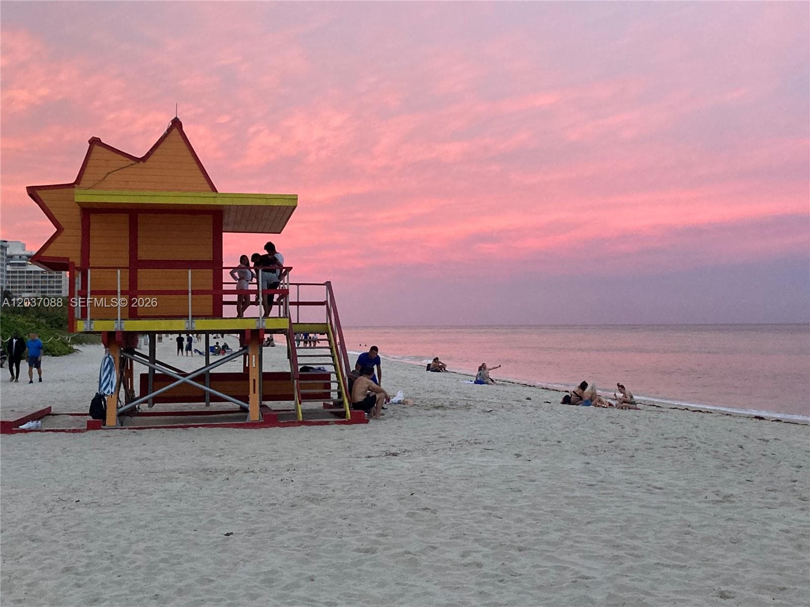 A12037088 — Miami Beach — 2