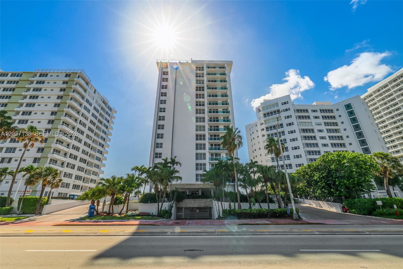 A12037138 — Miami Beach — 3