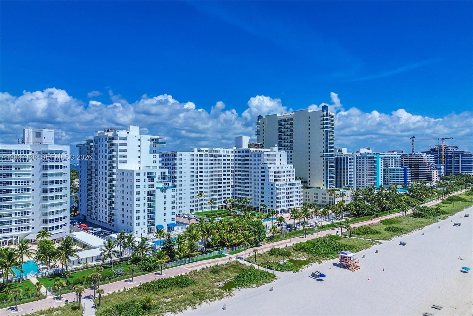 A12037138 — Miami Beach — 49