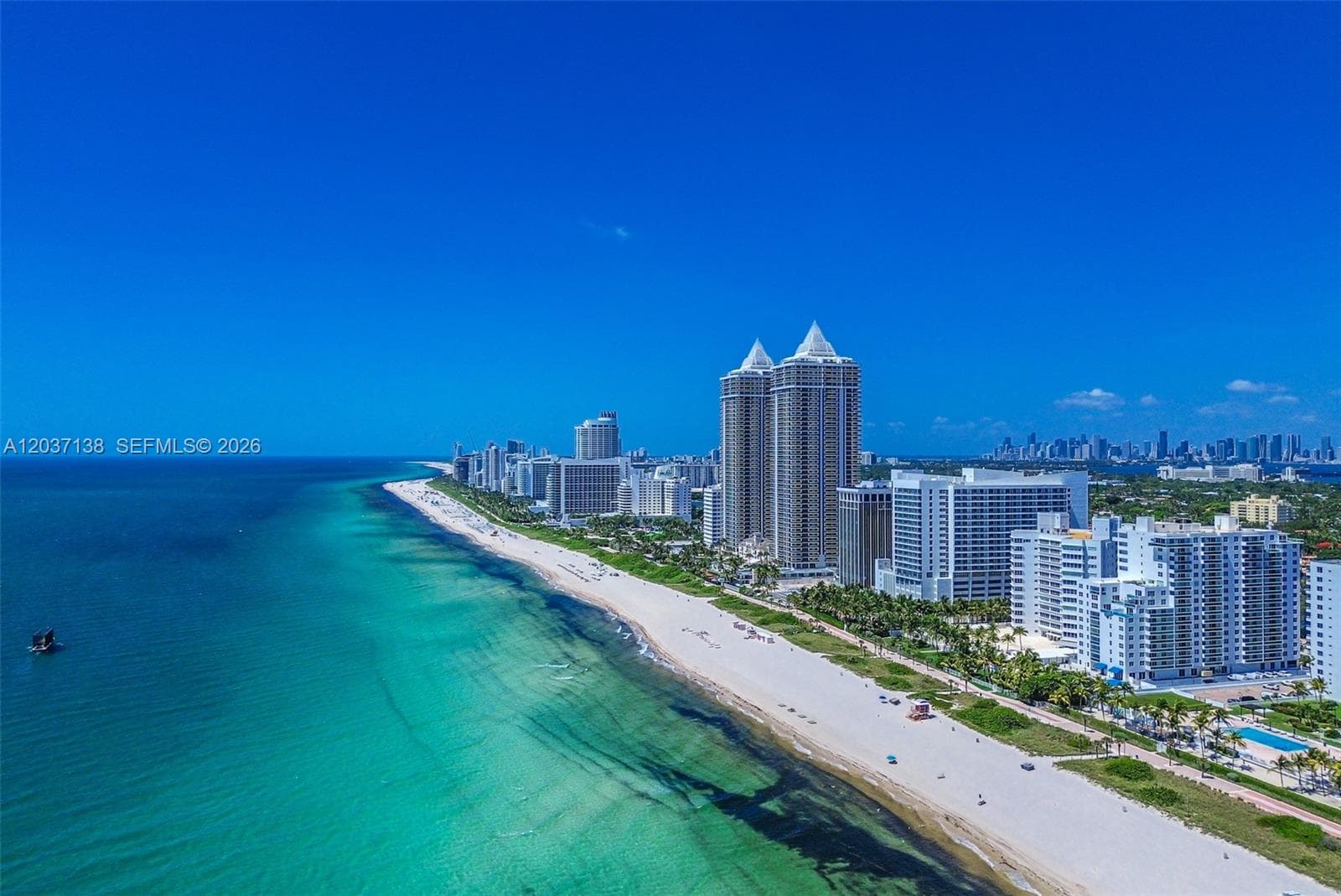 A12037138 — Miami Beach — 54