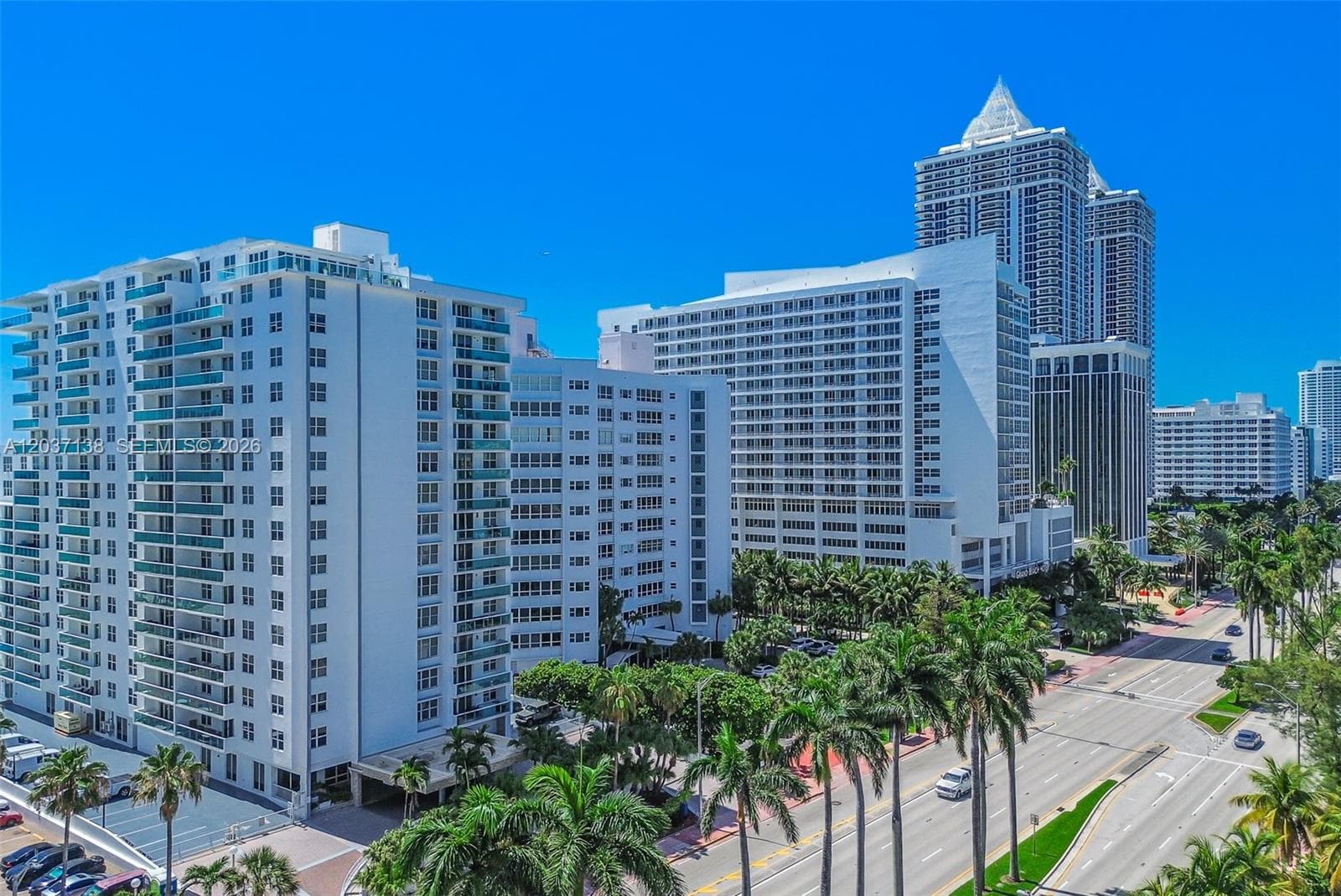 A12037138 — Miami Beach — 48