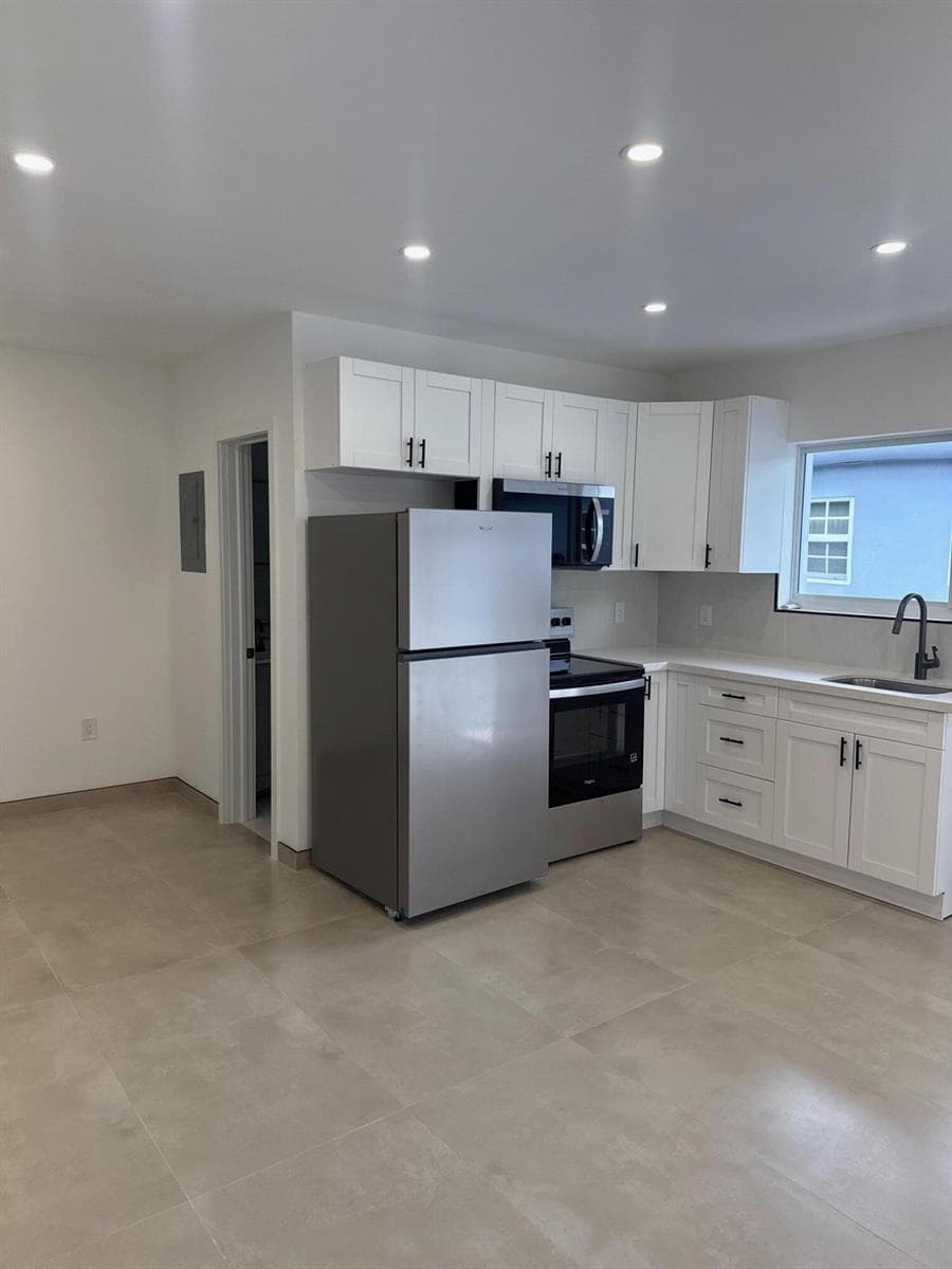 B26041151 — Miami Beach