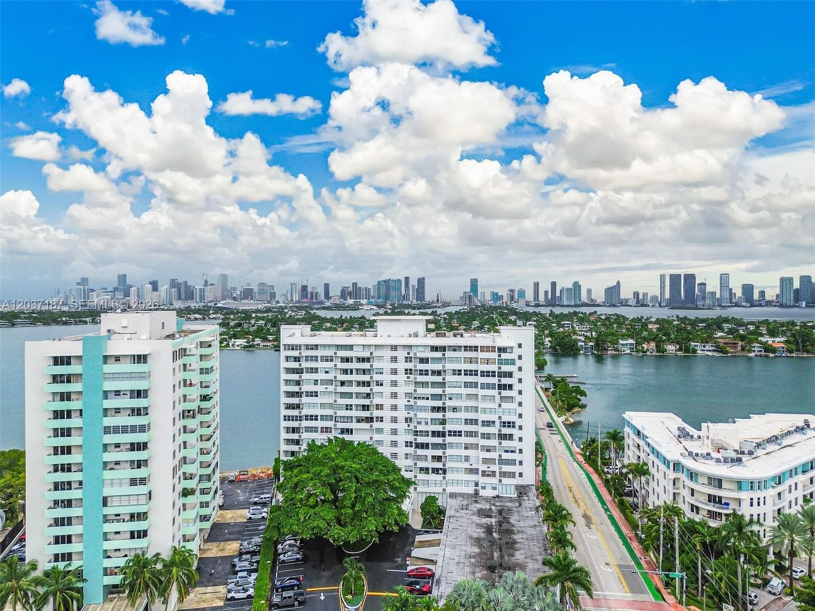 A12037187 — Miami Beach — 34