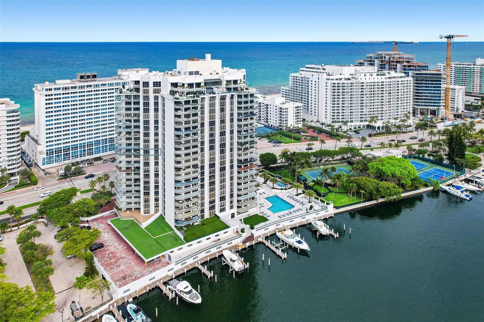 A12037273 — Miami Beach — 36