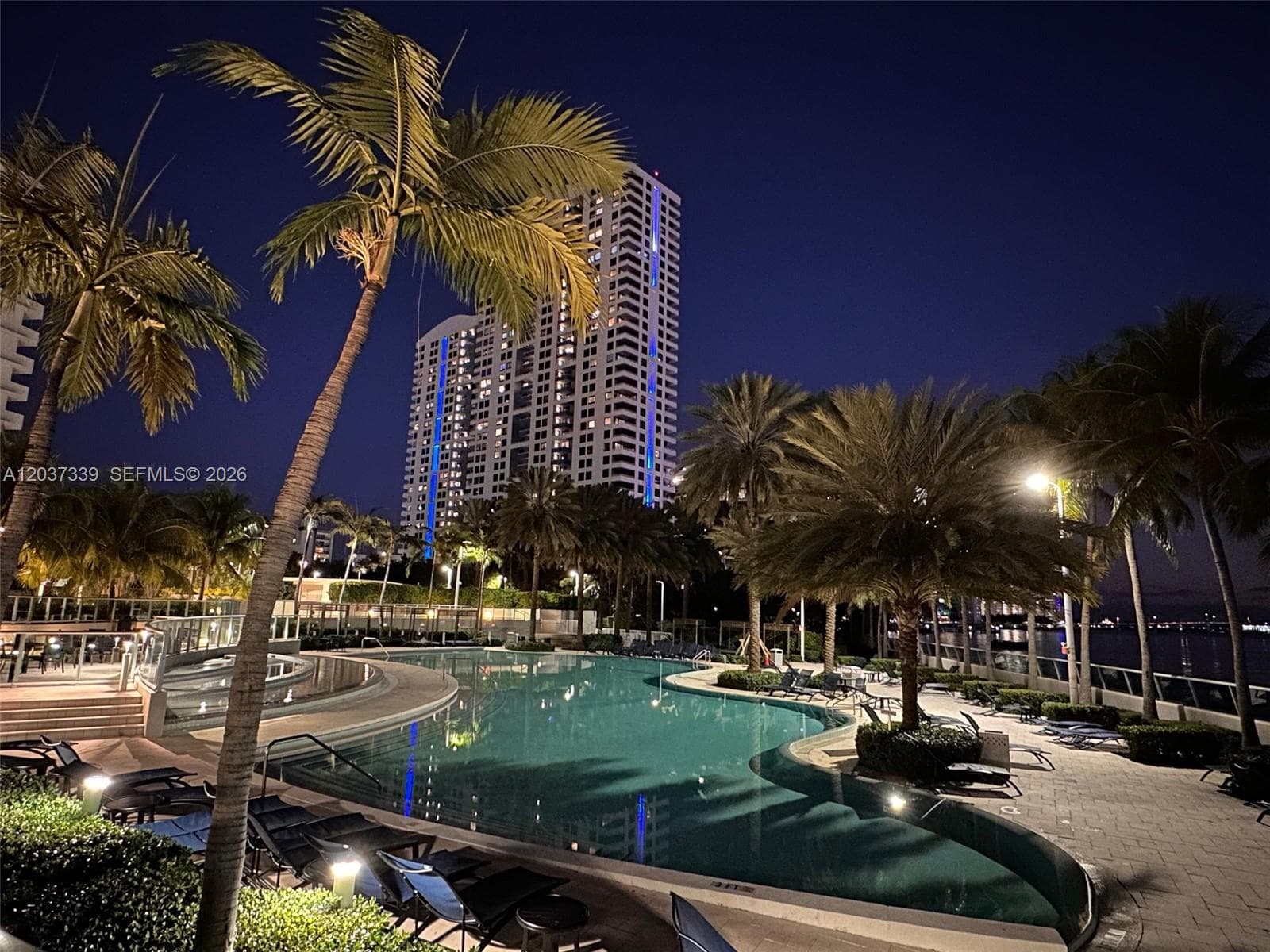 A12037339 — Miami Beach — 30