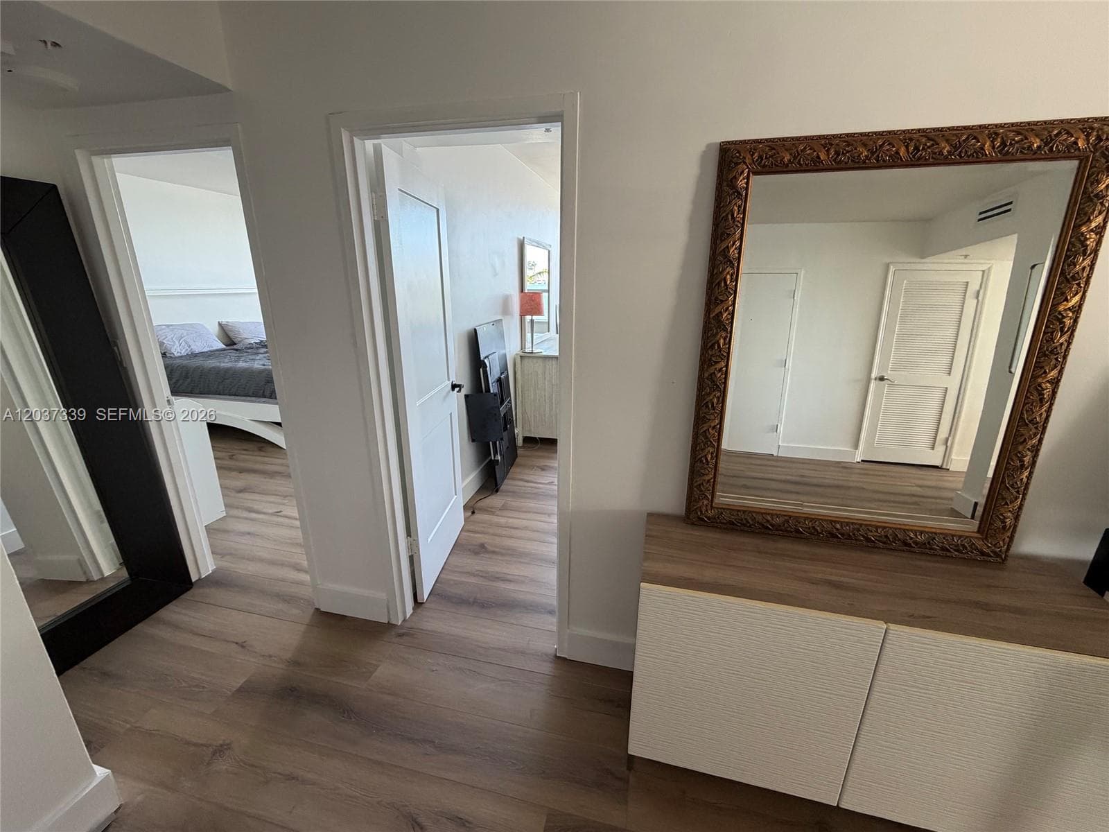 A12037339 — Miami Beach — 10