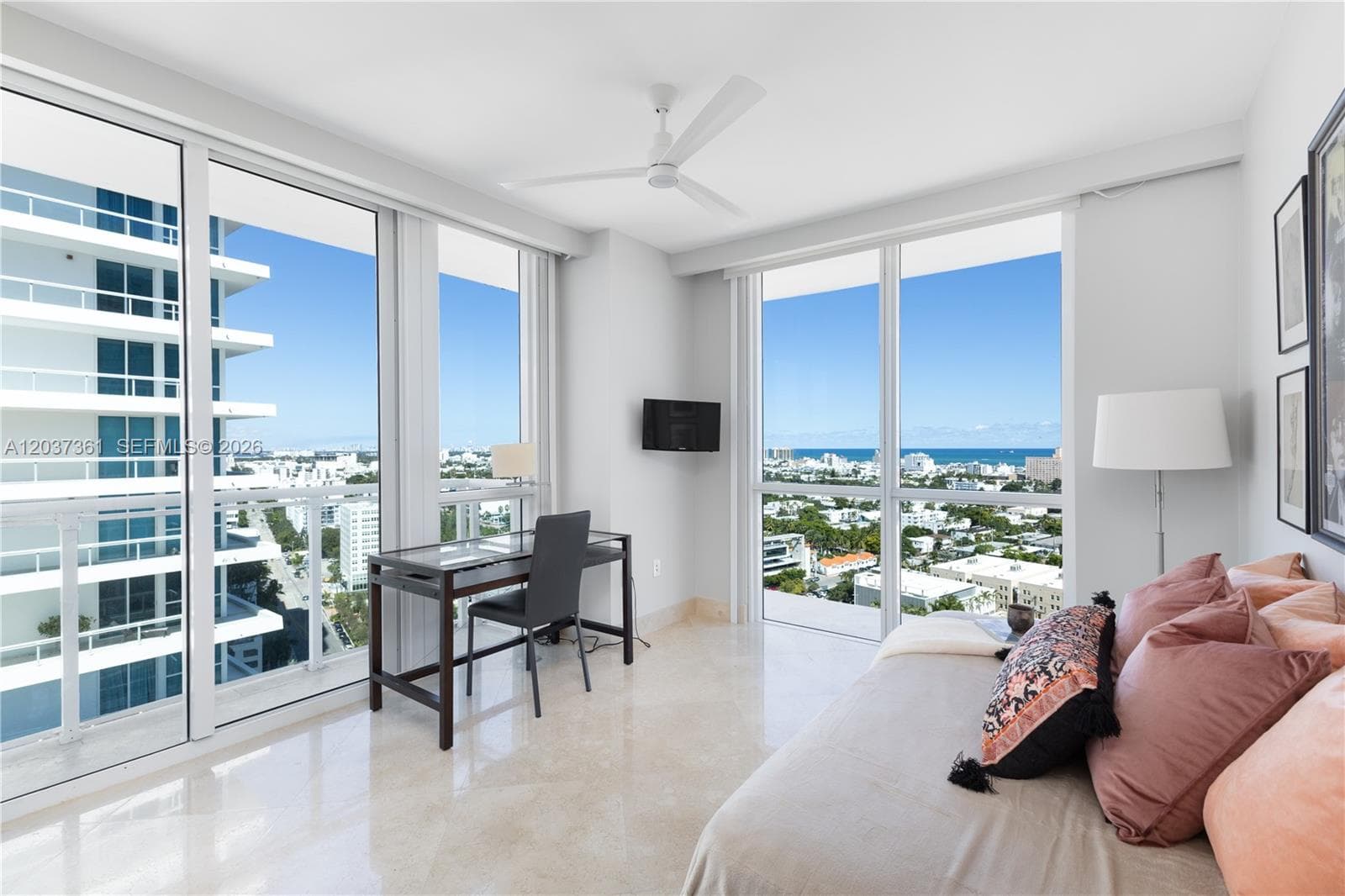 A12037361 — Miami Beach — 21