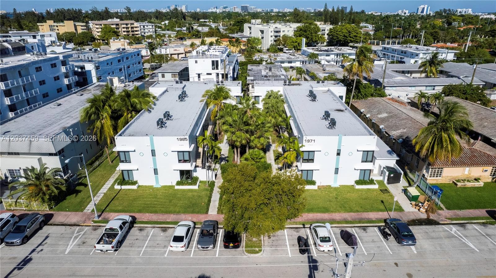 A12037459 — Miami Beach — 2
