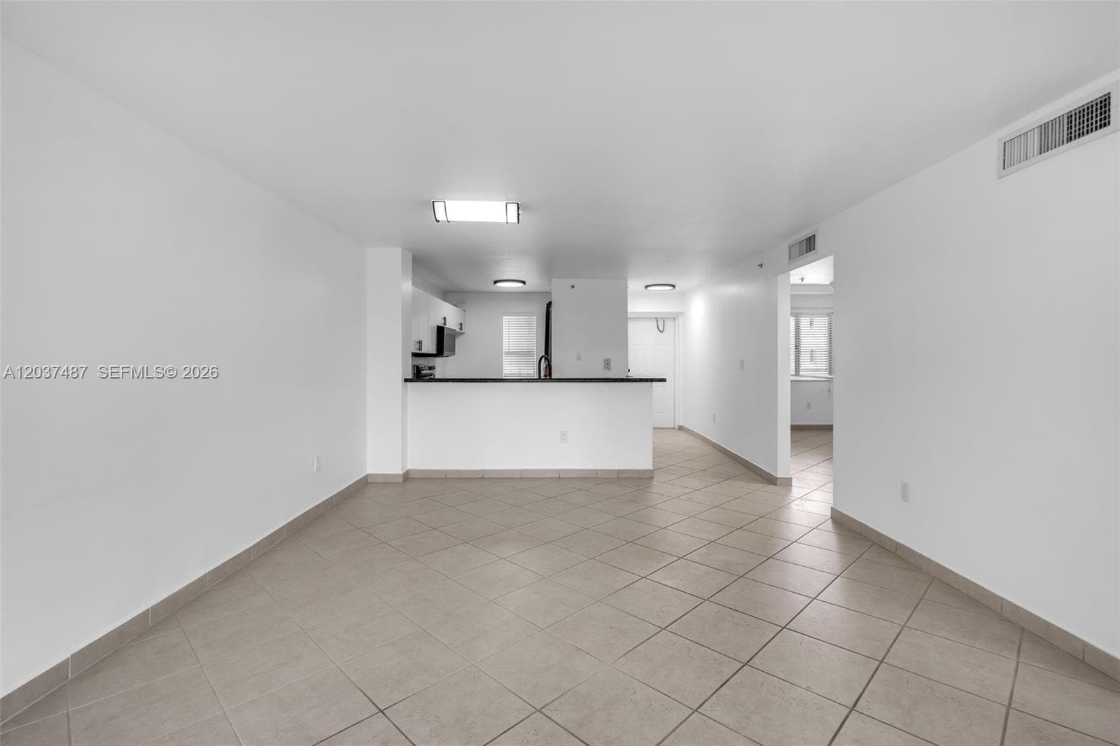 A12037487 — Miami Beach — 6