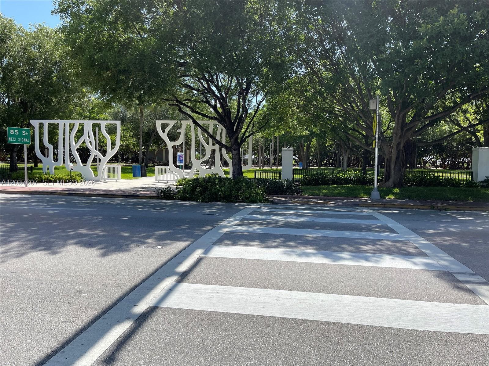 A12037607 — Miami Beach — 17