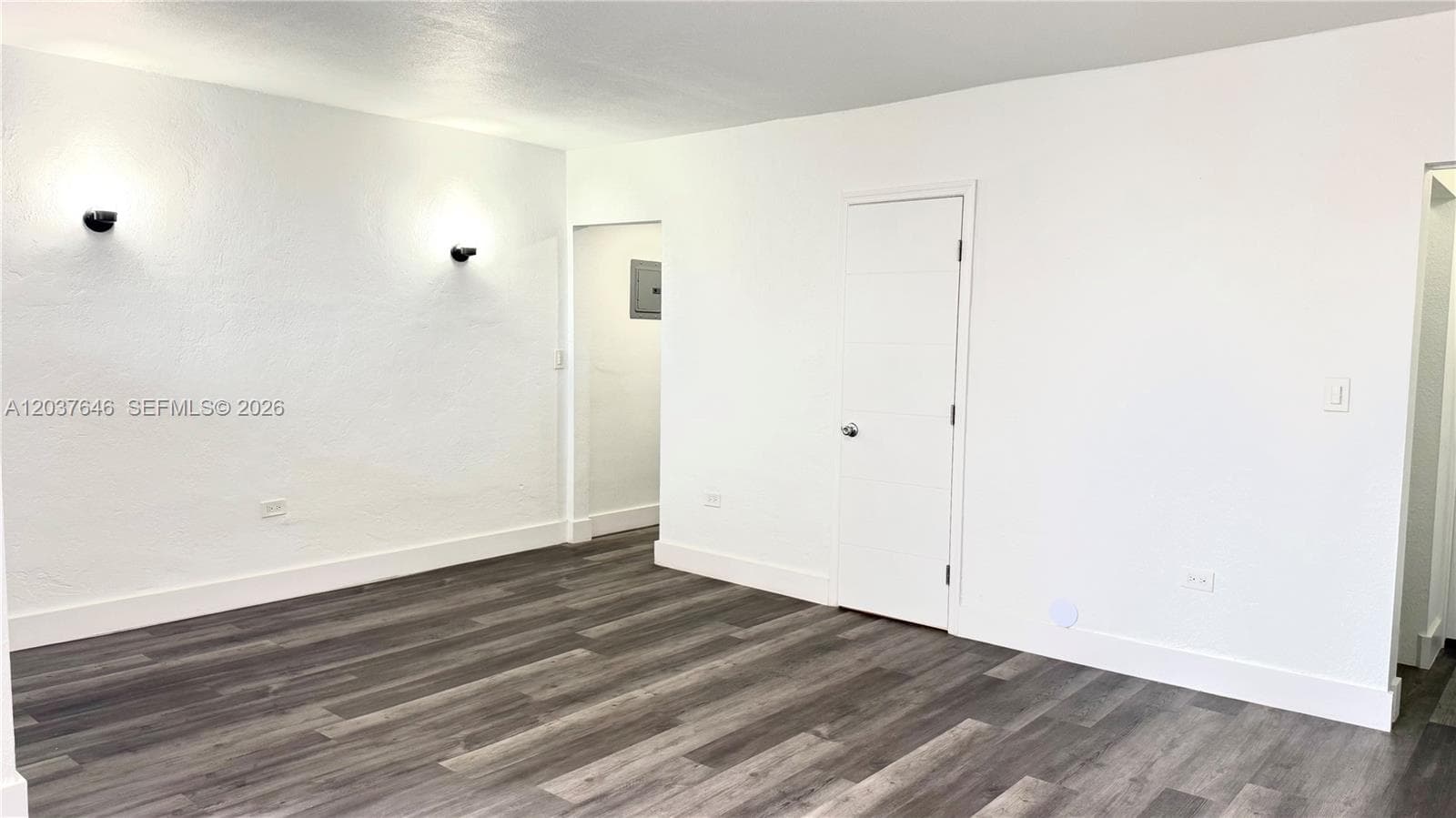 A12037646 — Miami Beach