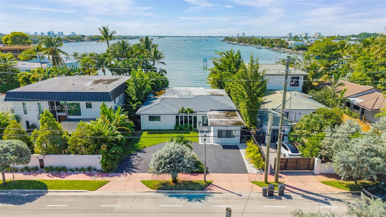 A12037695 — Miami Beach — 21