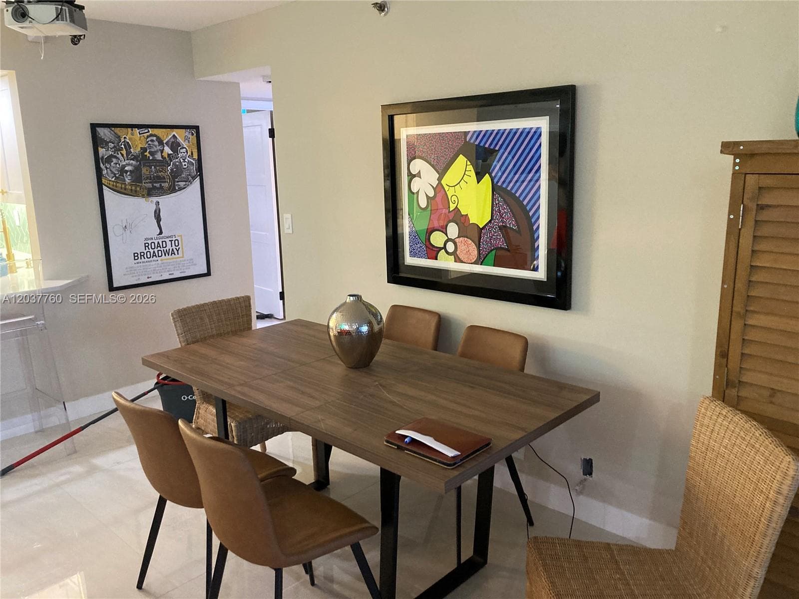 A12037760 — Miami Beach — 4