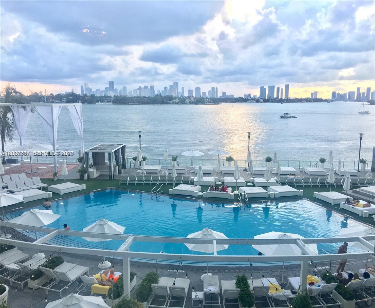 A12037787 — Miami Beach — 3