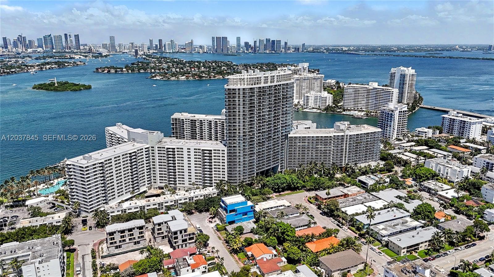 A12037845 — Miami Beach — 17