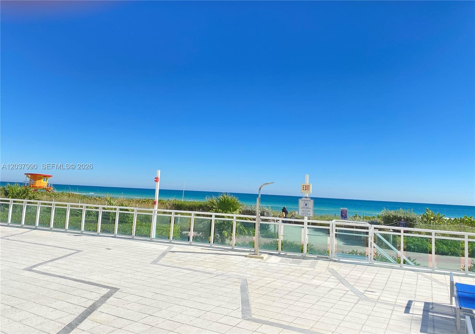 A12037990 — Miami Beach — 15