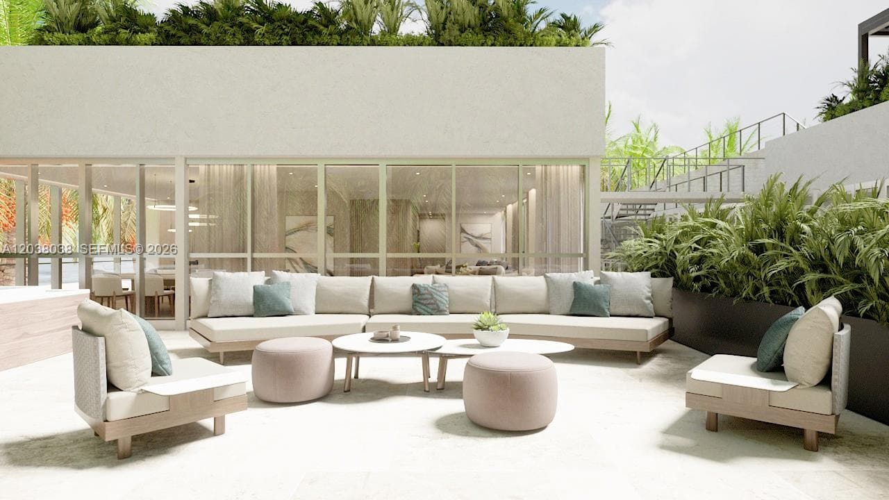 A12038038 — Miami Beach — 8