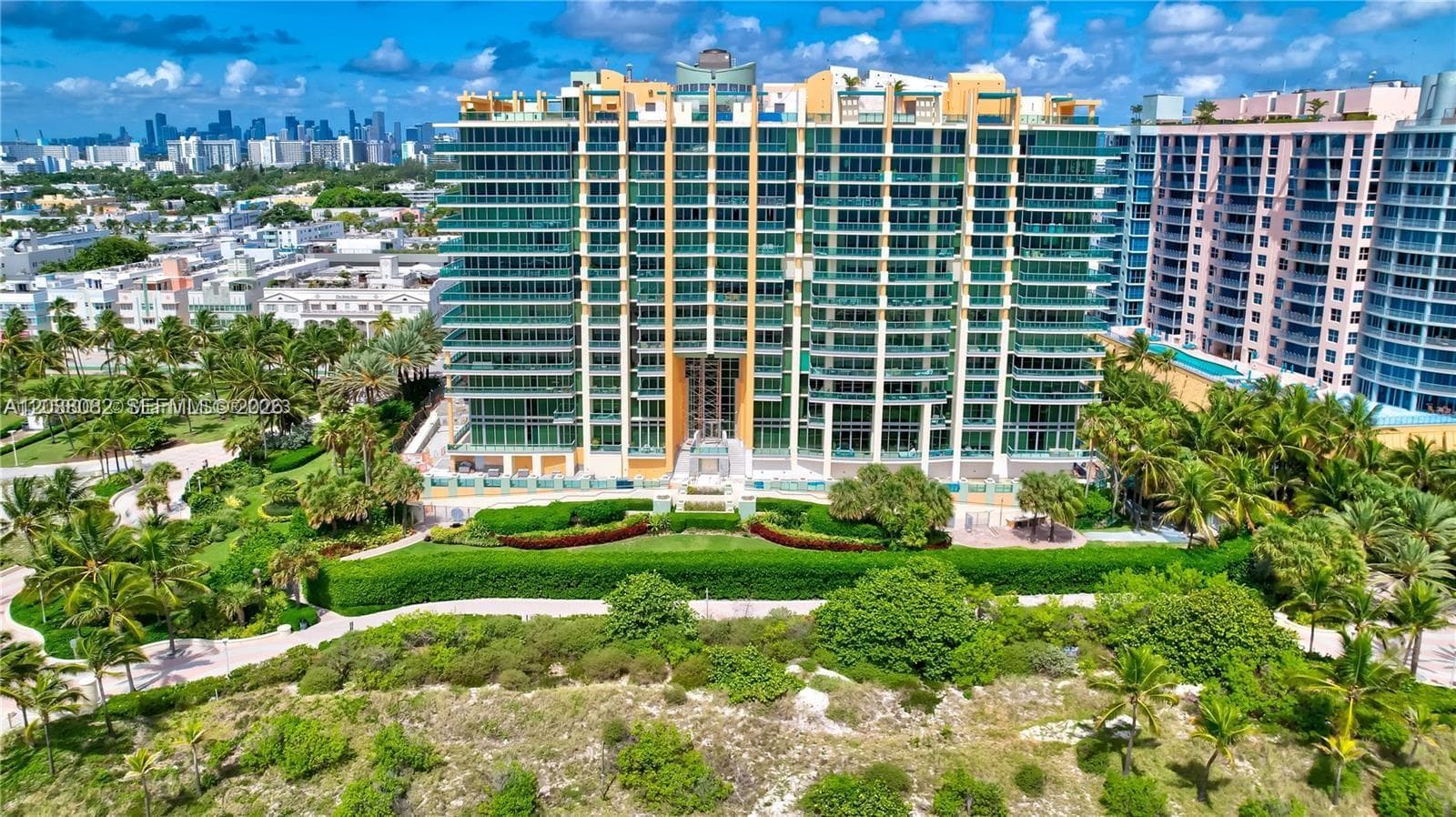 A12038082 — Miami Beach — 35