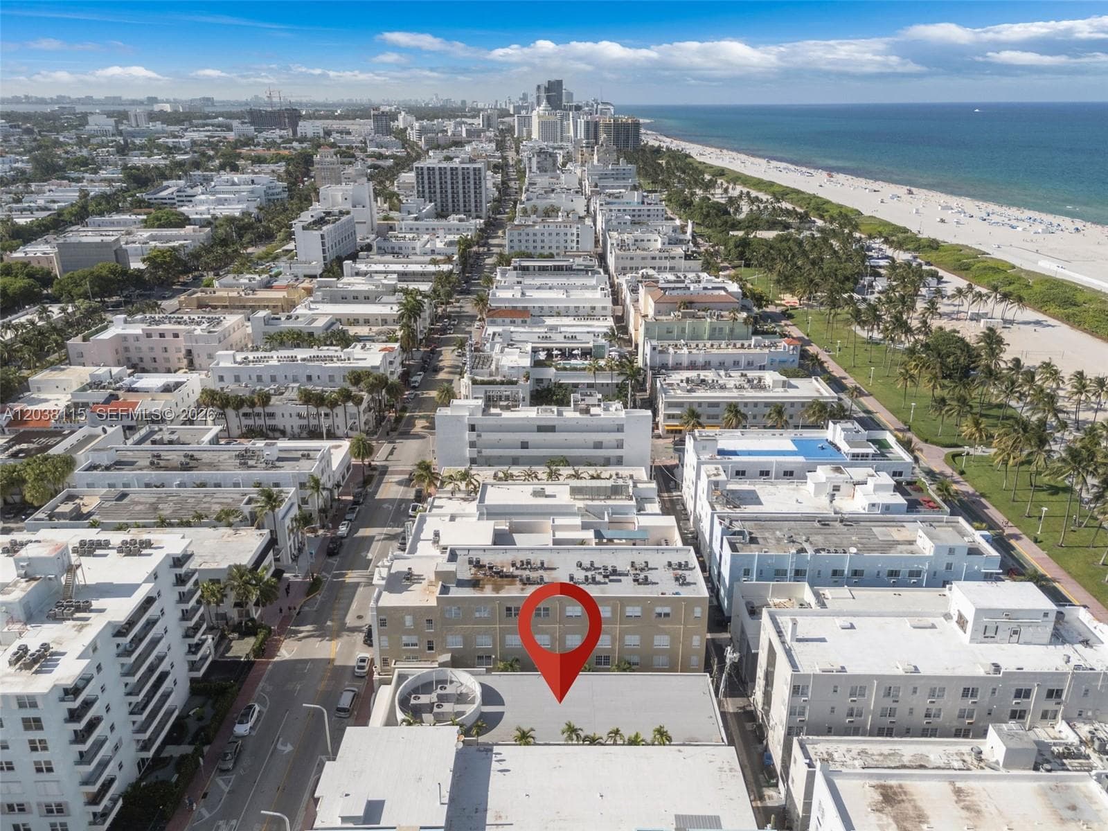 A12038115 — Miami Beach — 30