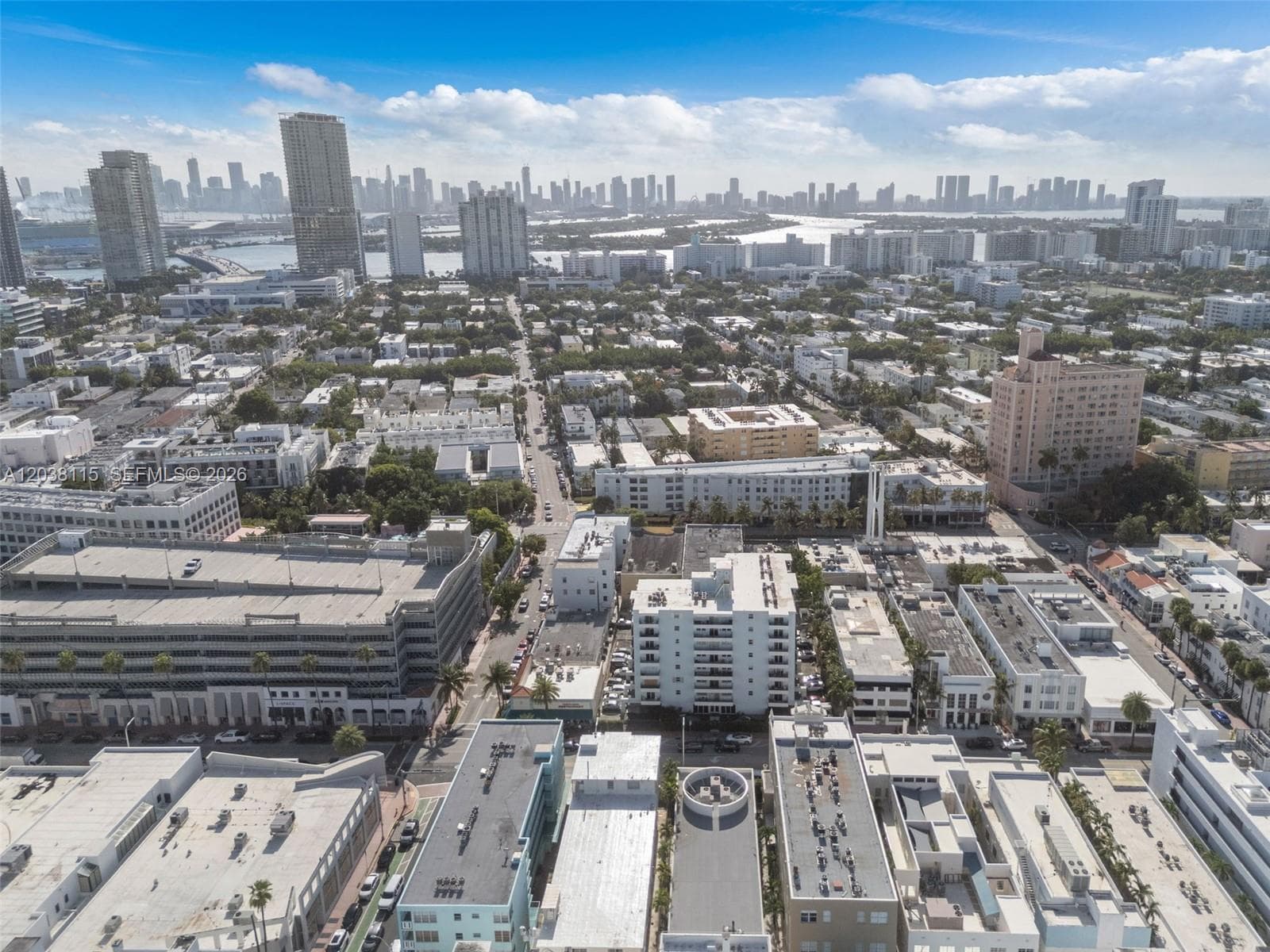 A12038115 — Miami Beach — 35