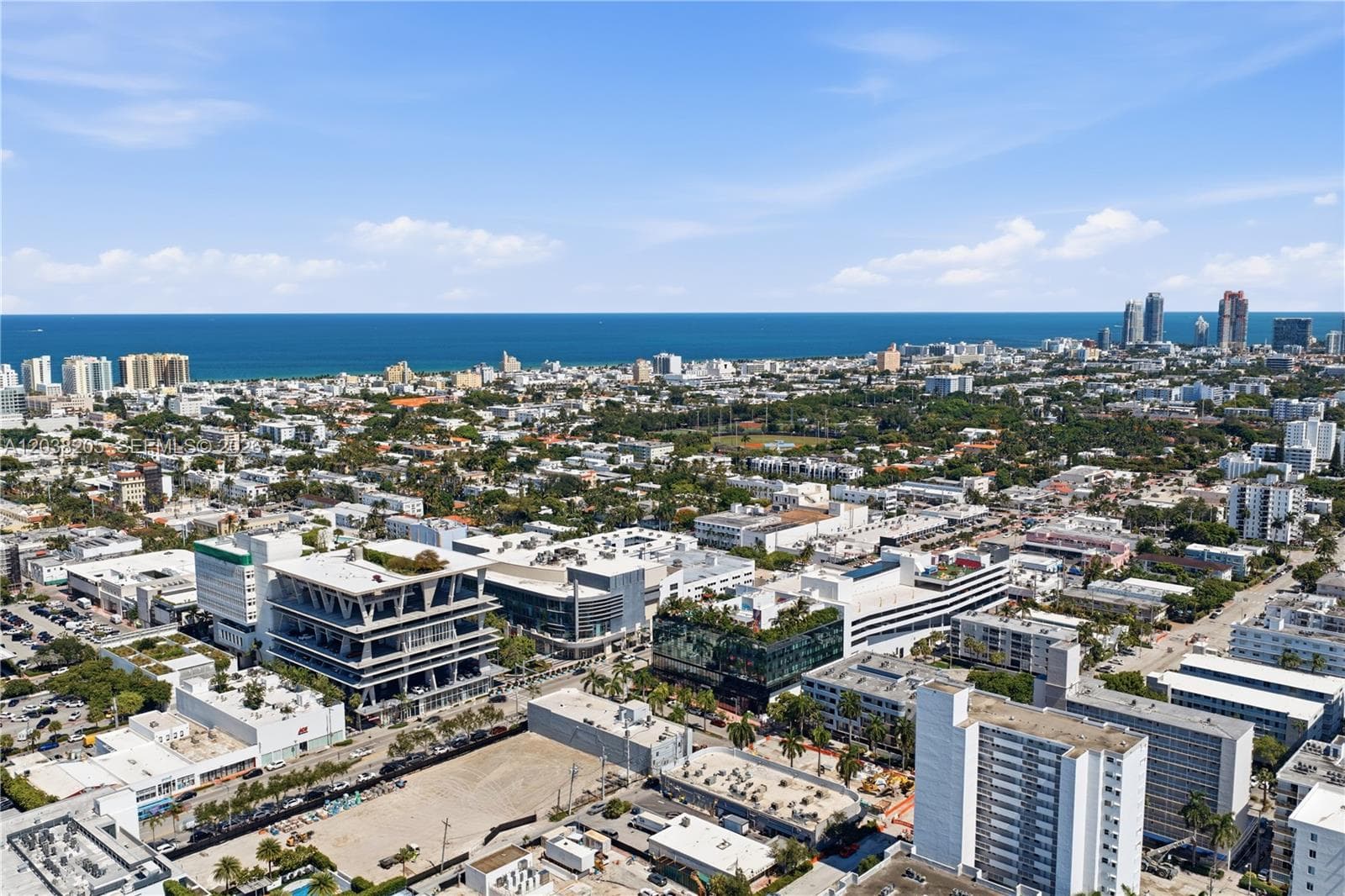 A12038205 — Miami Beach — 30
