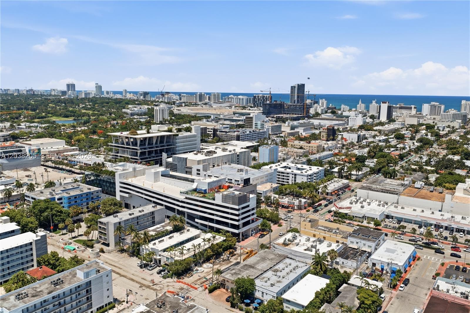 A12038205 — Miami Beach — 37